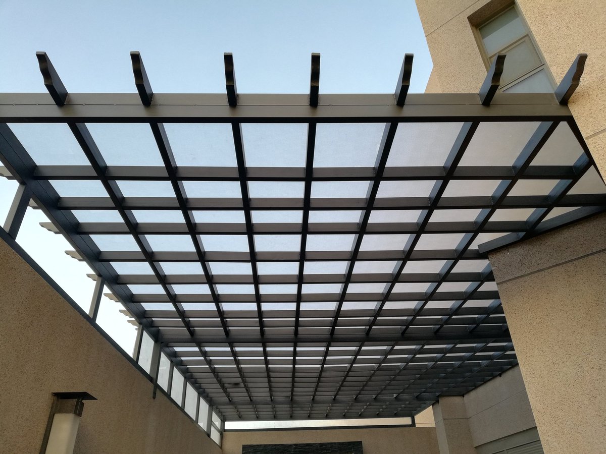 مظلات وسواتر الاختيار الاول مظلات مواقف السيارات تركيب خيام هناجر مستودعات جميع مناطق السعودية برجولات مشاريع مظلات مواقف السيارات