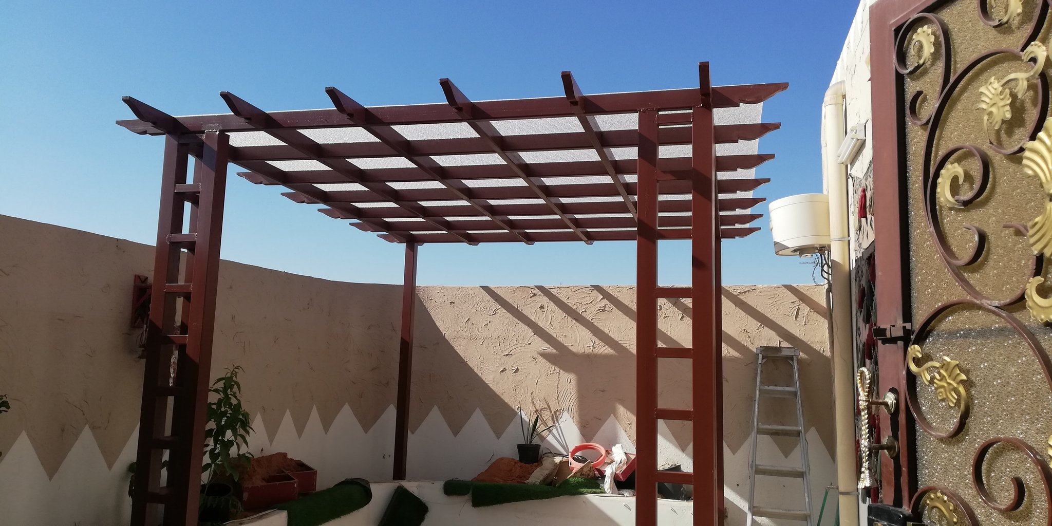 مظلات وسواتر الاختيار الاول - اسعار مظلات سيارات - سواتر الرياض - 0500559613 - مظلات خارجية - برجولات الحدائق - انواع جديده من المظلات والسواتر