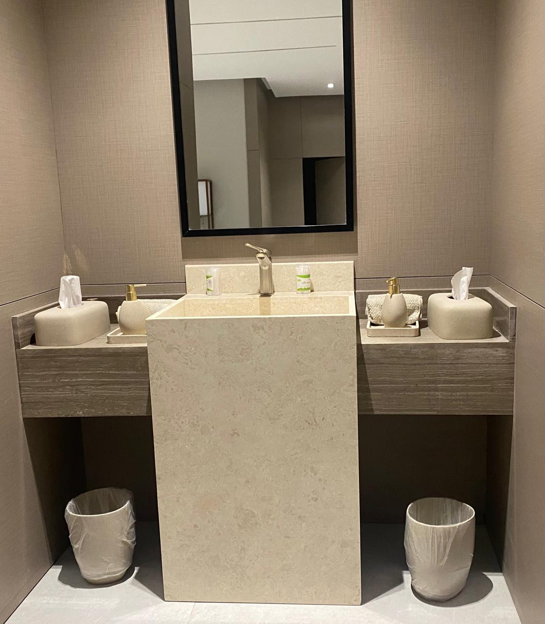 مغاسل رخام , ديكورات حمامات فاخرة