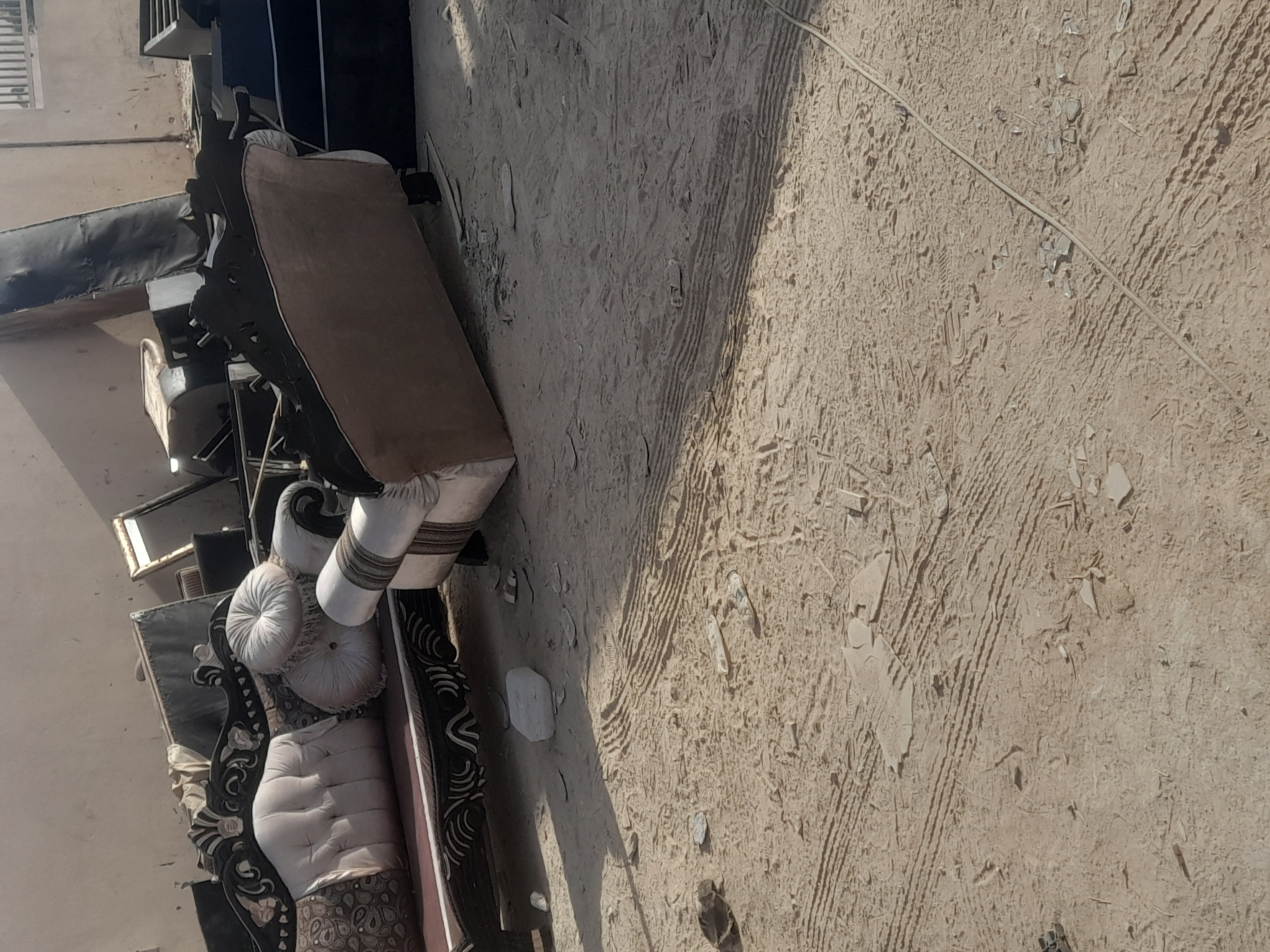 التخلص من الاثاث القديم بحي الفلاح شرق الرياض 0558536273 دينا تاخذ