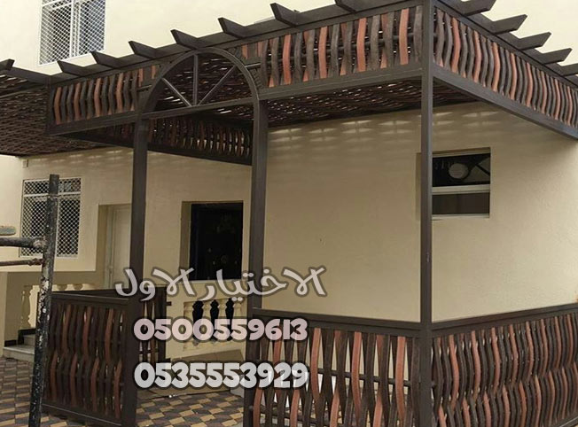 تركيب وتصميم مودرن برجولات جلسات خارجية خشبية  0500559613 ومظلات حدائق مودرن