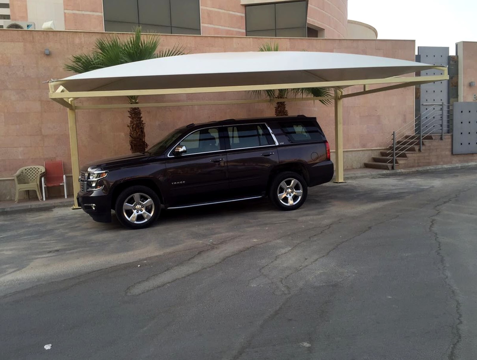 مظلات وسواتر الاختيار الاول مظلات مواقف السيارات تركيب خيام هناجر مستودعات جميع مناطق السعودية برجولات مشاريع مظلات مواقف السيارات