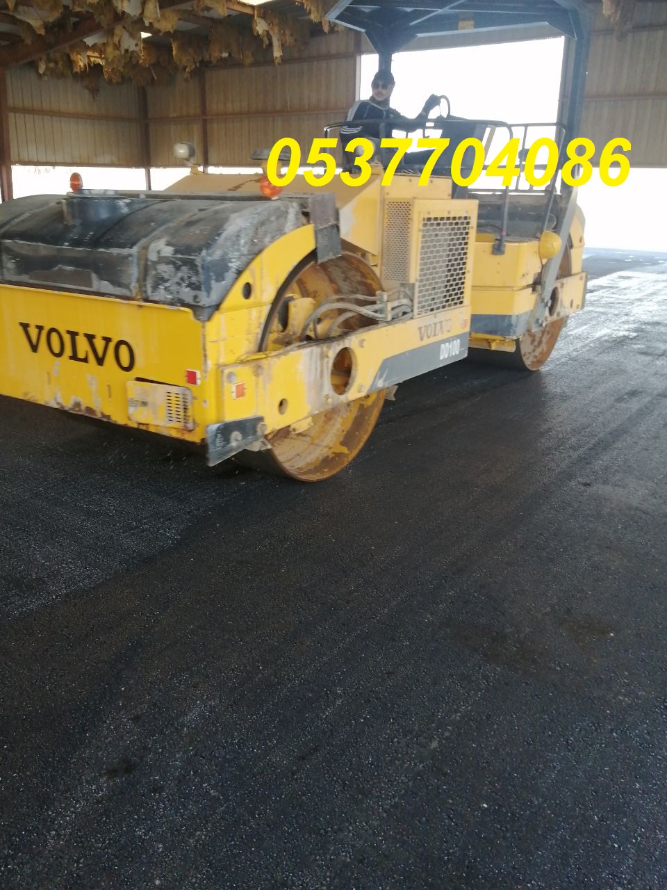 تنفيذ جميع أعمال الاسفلت والقشط بجميع المواصفات 0537704086