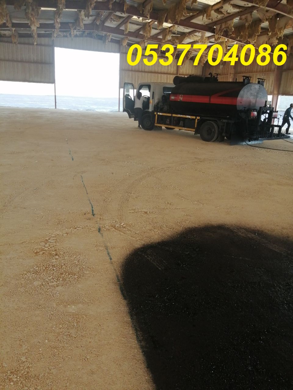 عمل اسفلت امام المنازل في الرياض  086 704 37 05