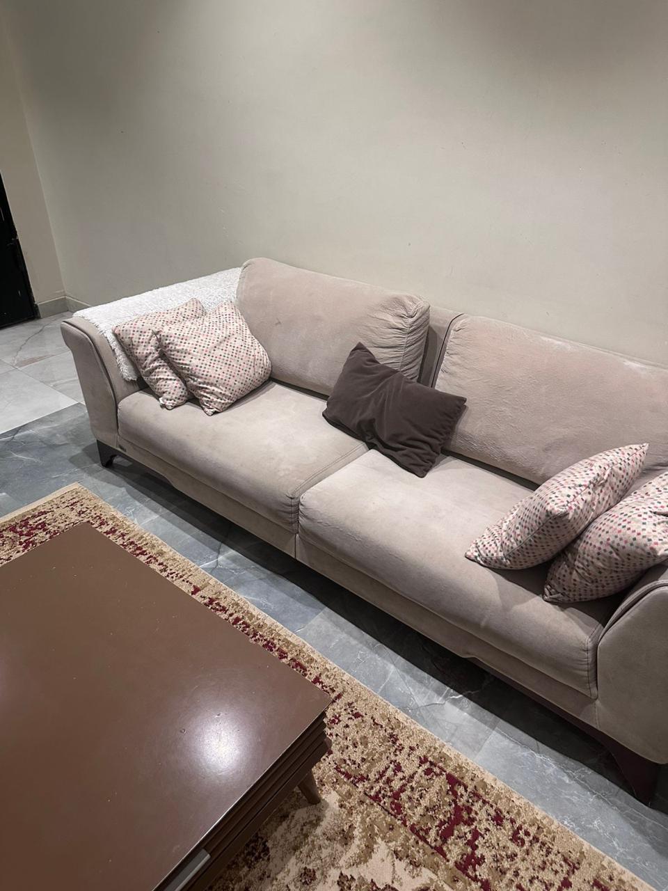 التخلص من أثاث قديم بالرياض 0534375367