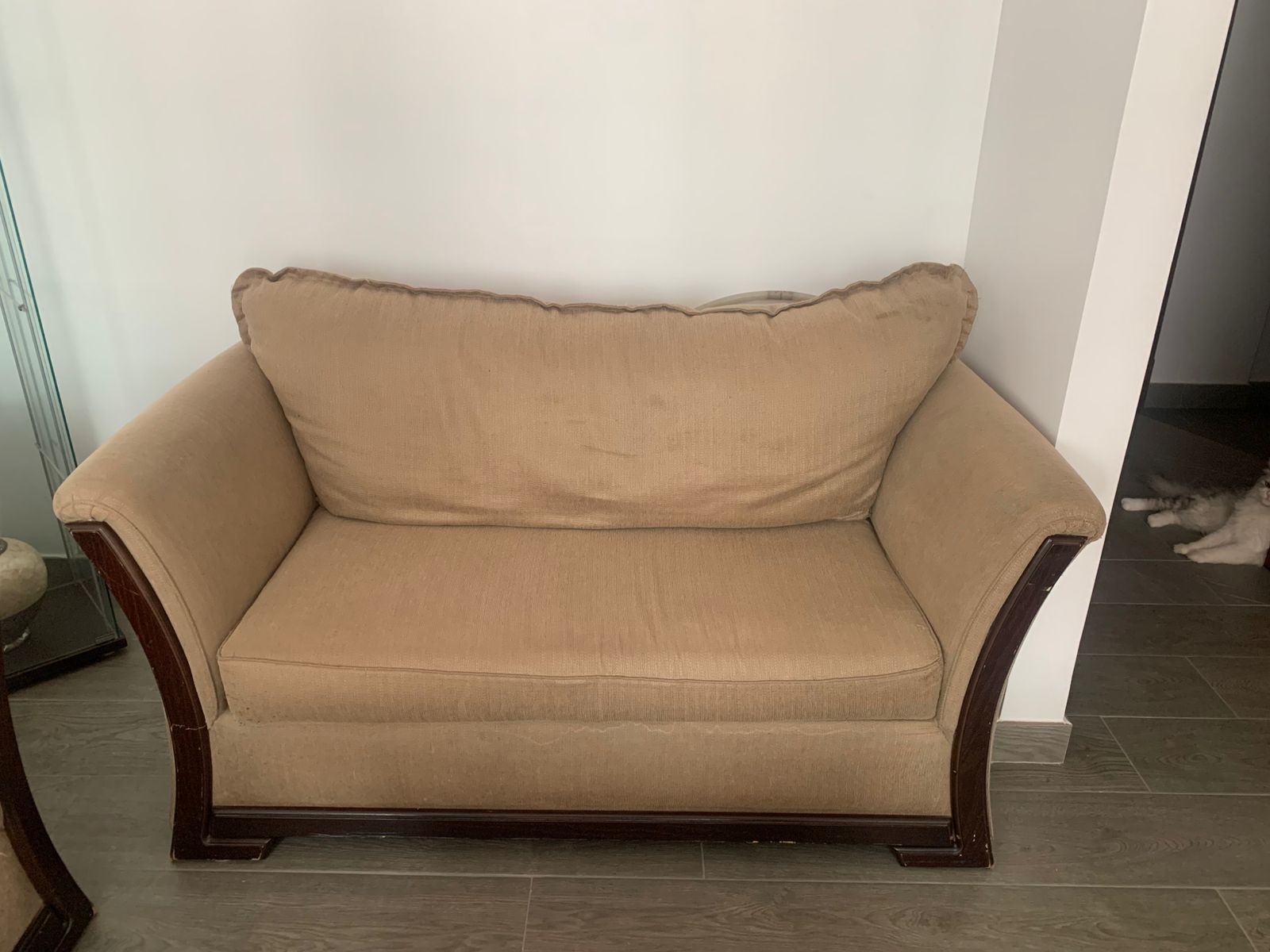 دينا طش اغراض القديمه باحي الشفاء 0556418907