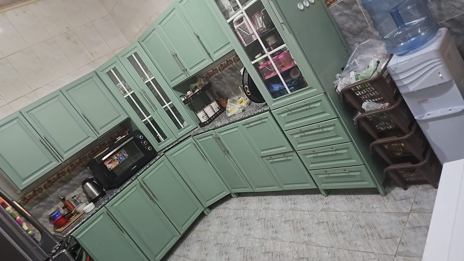 دينا طش اغراض القديمه باحي الرائد 0556418907