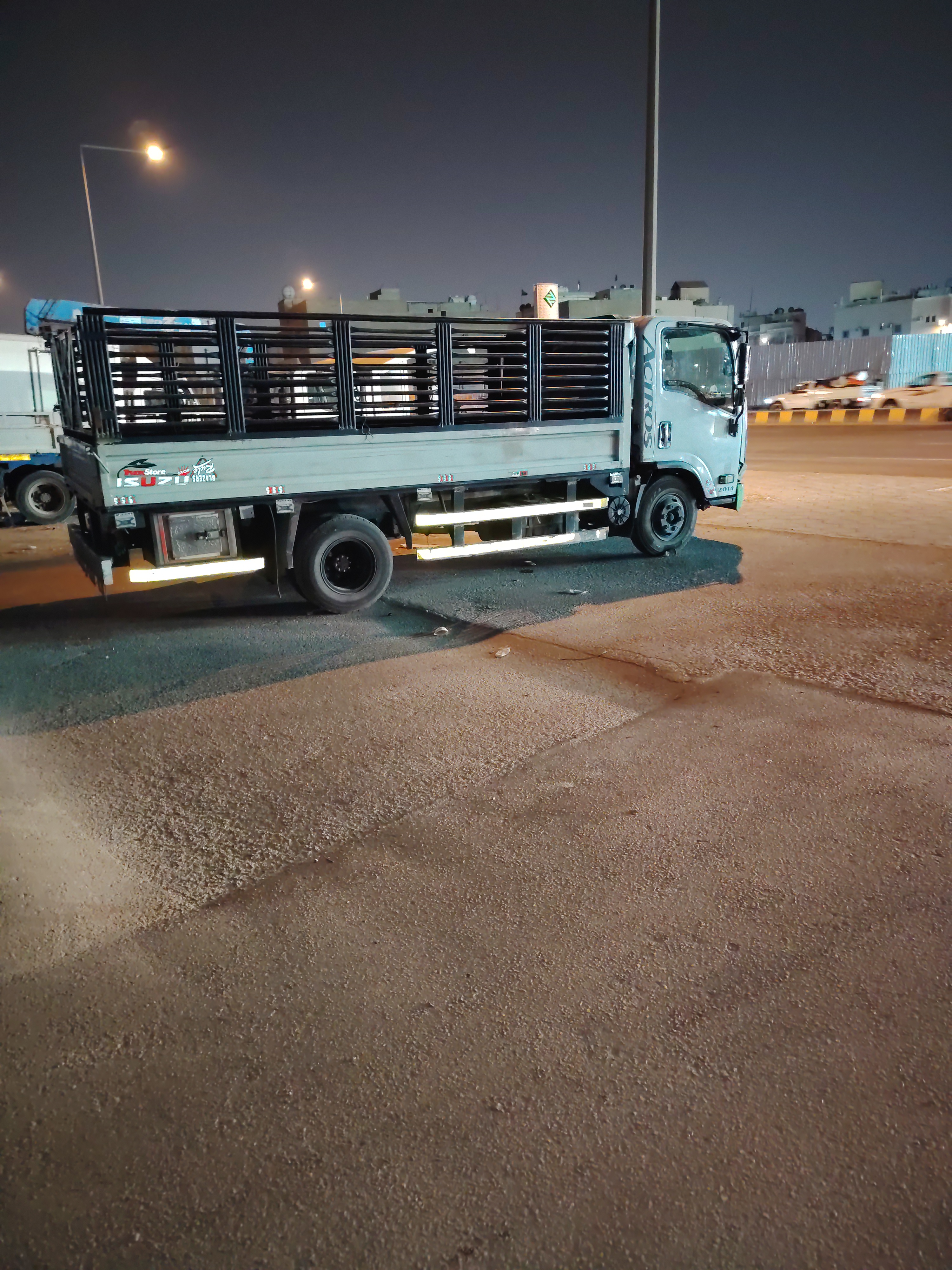 نشتري مكيفات و مطابخ مستعملة بالرياض 0534375367