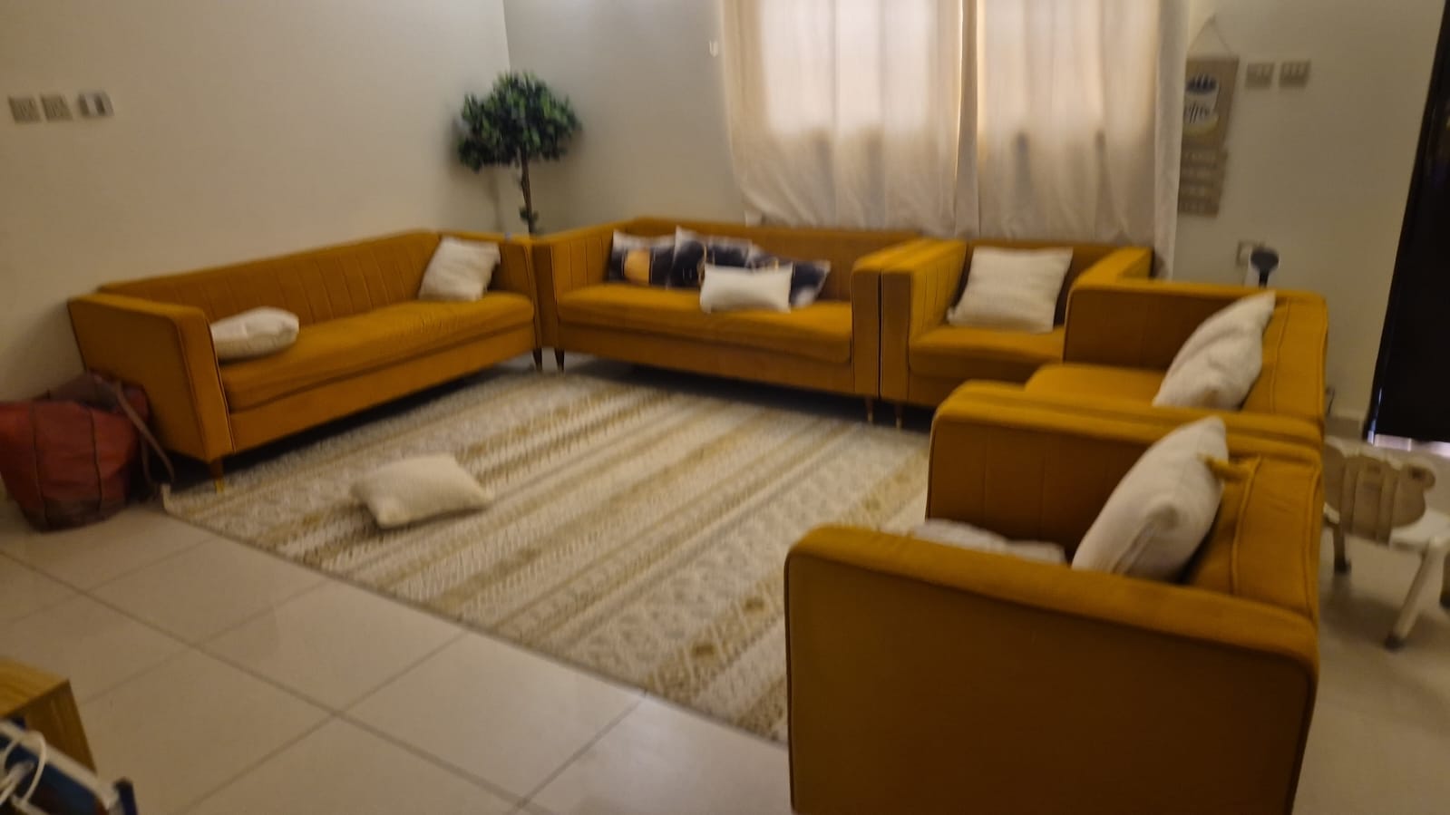 دينا طش اغراض القديمه باحي الرائد 0556418907